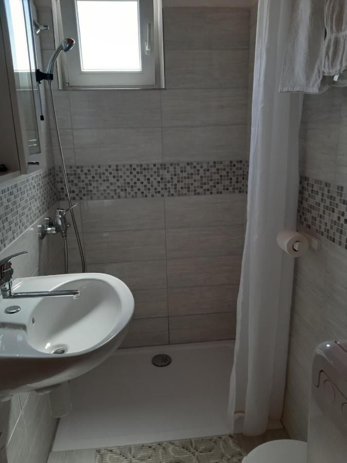Guesthouse Brodarica Sibenik Ngoại thất bức ảnh