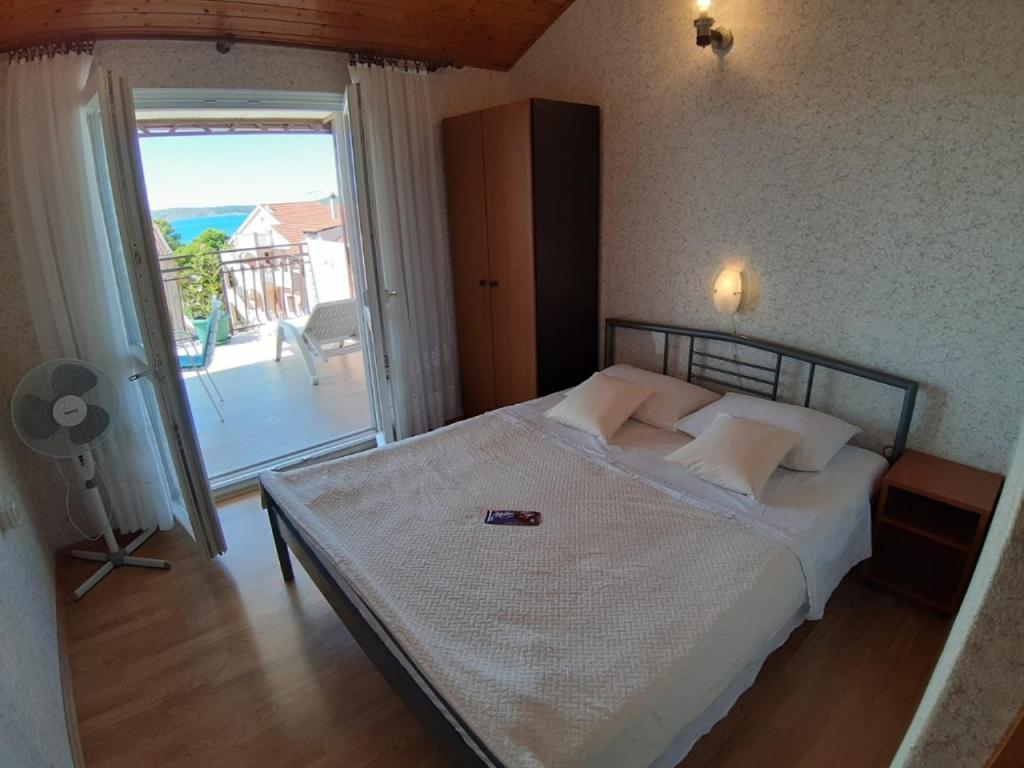 Guesthouse Brodarica Sibenik Ngoại thất bức ảnh