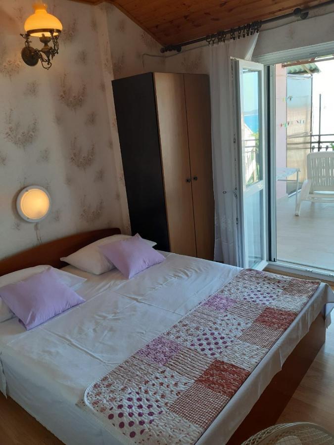 Guesthouse Brodarica Sibenik Ngoại thất bức ảnh