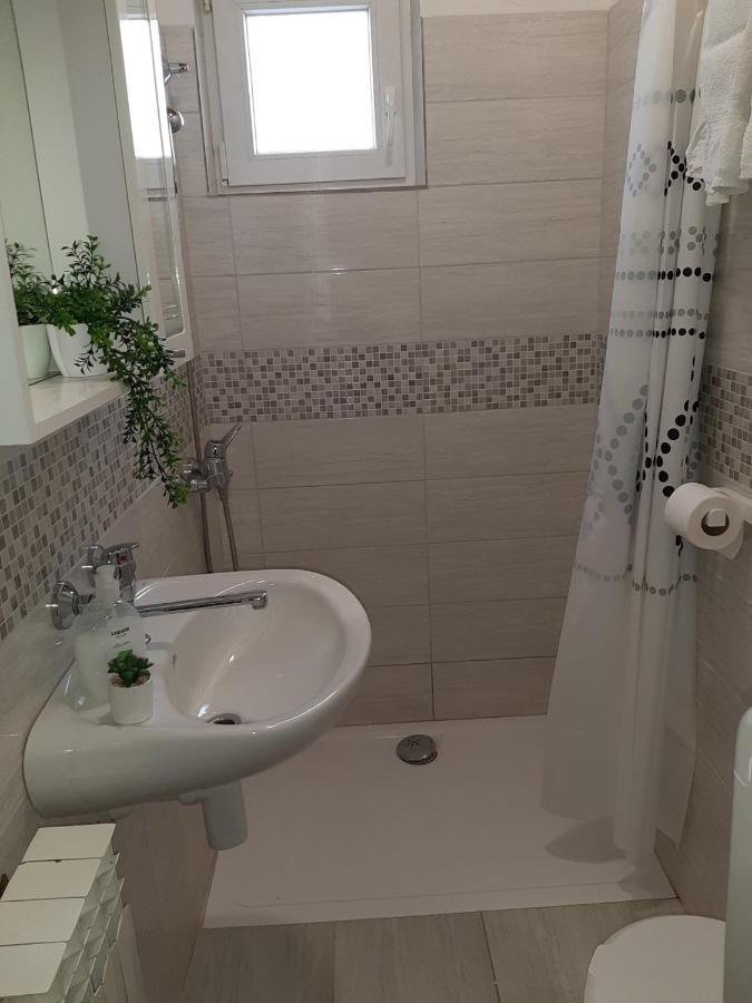Guesthouse Brodarica Sibenik Ngoại thất bức ảnh