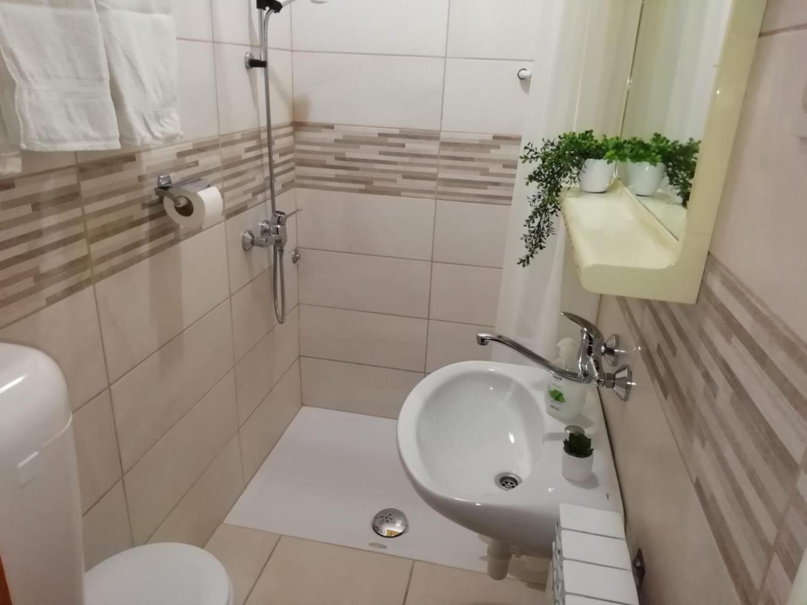 Guesthouse Brodarica Sibenik Ngoại thất bức ảnh